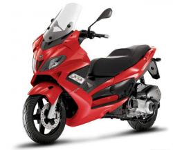 Gilera Nexus 300 is combination of the amazing chassis from its larger 
brother with the latest fuel