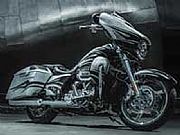 Harley Davidson(哈雷)CVO Street Glide 大道滑翔CVO
