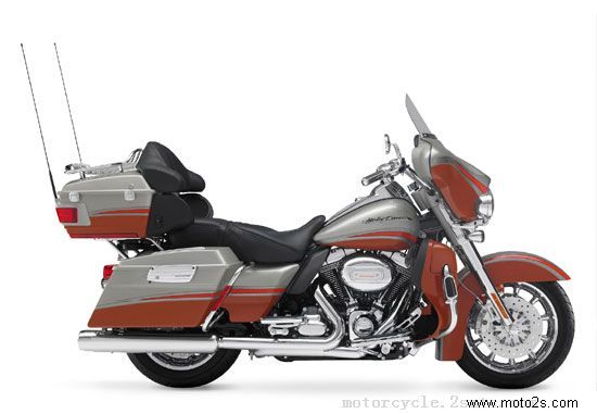 2009  Harley-Davidson FLHTCUSE4 CVO Ultra Classic Electra Glide