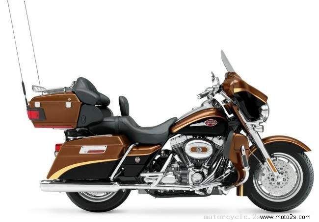 Harley Davidson FLHRS Road King Custom