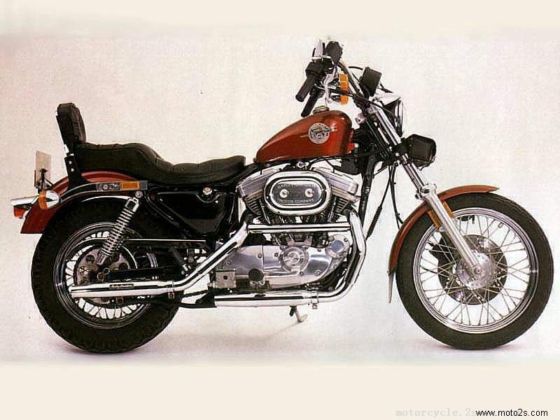Harley  Davidson  XLH 883 Sportster