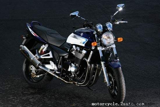 Suzuki GSX 1400 Final Edition